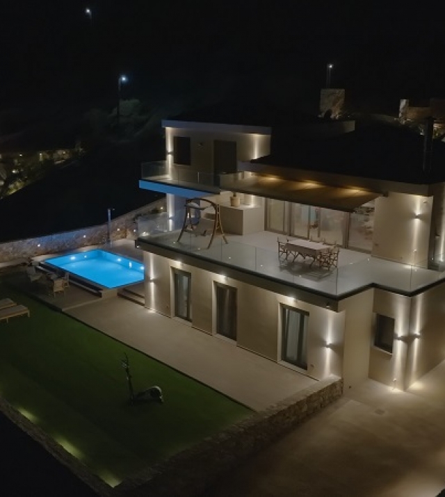 Exterior_1.47.1.jpg